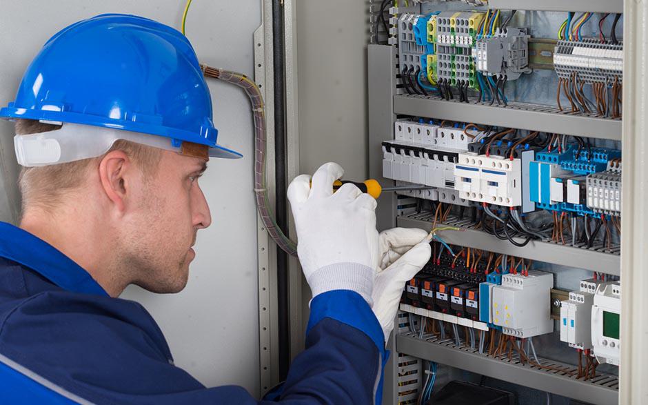 dépannage électricien Poissy